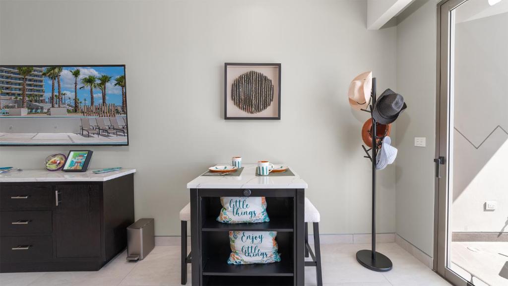 One 1507C: Sunset Paradise Ocean View - 5