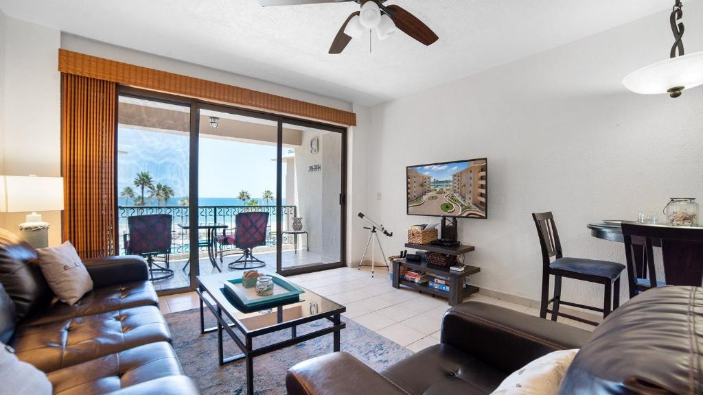 Beautiful 1BR/1BA Retreat with Panoramic Ocean Views - 3