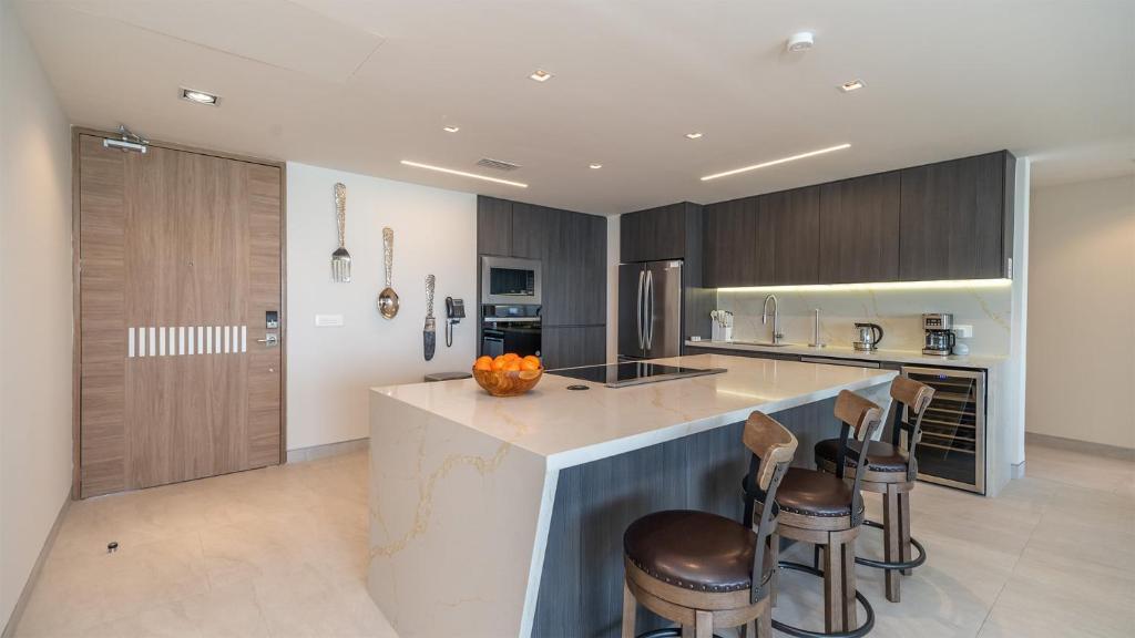 The Grand Horizon Élite - 4BR/4BA Beachfront Condo - 4