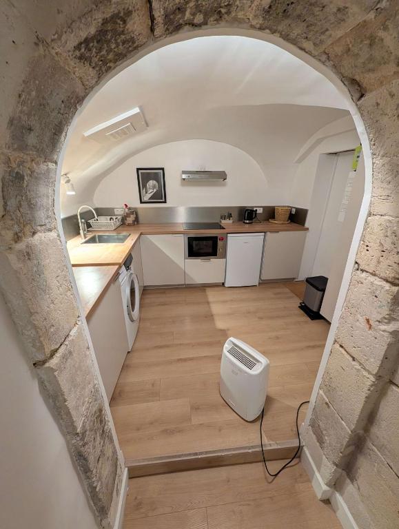 Charming Latin Quarter Apt Heart of Paris - 5