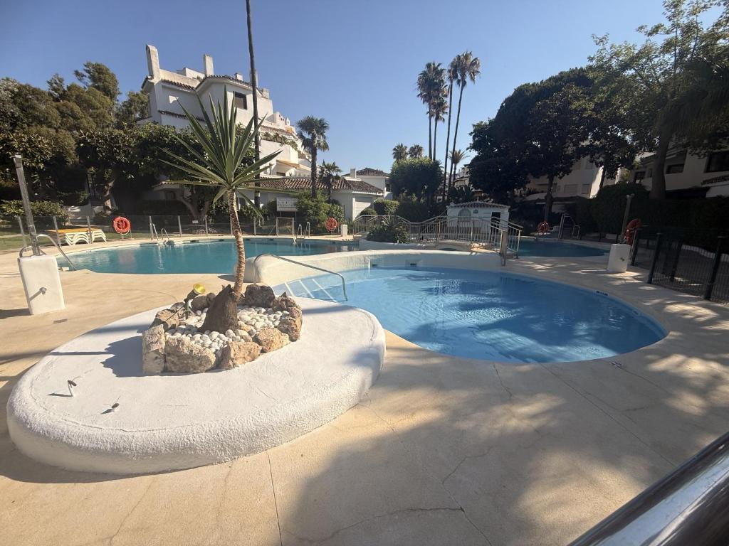 Casa en Primera Línea de Playa con Suite y piscina - 2