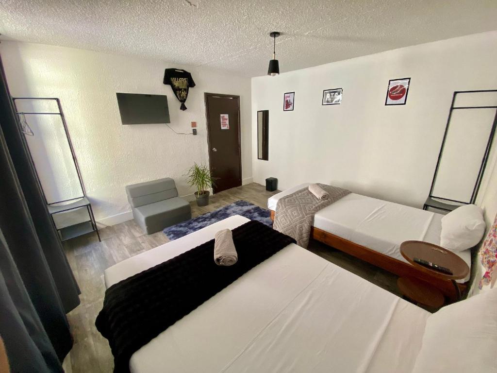 Music Guest House - 4