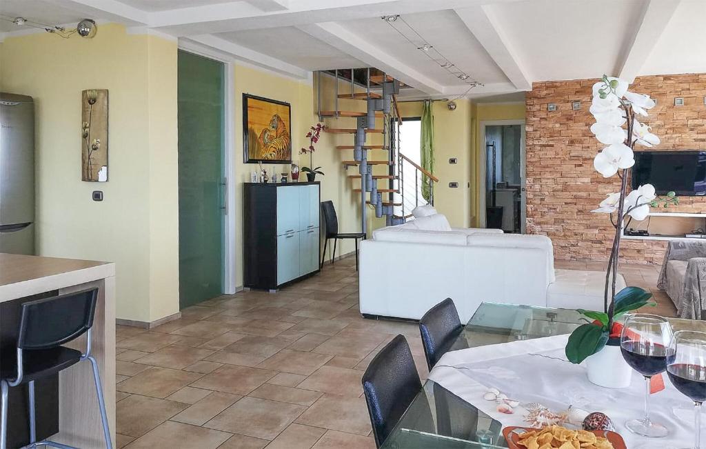 2 Bedroom Stunning Home In Imperia - 5