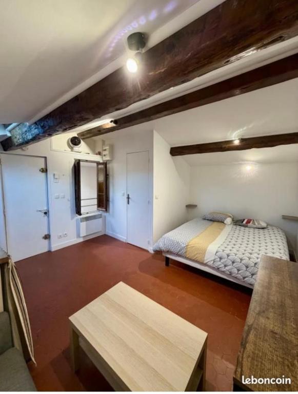 Charming studio - 5