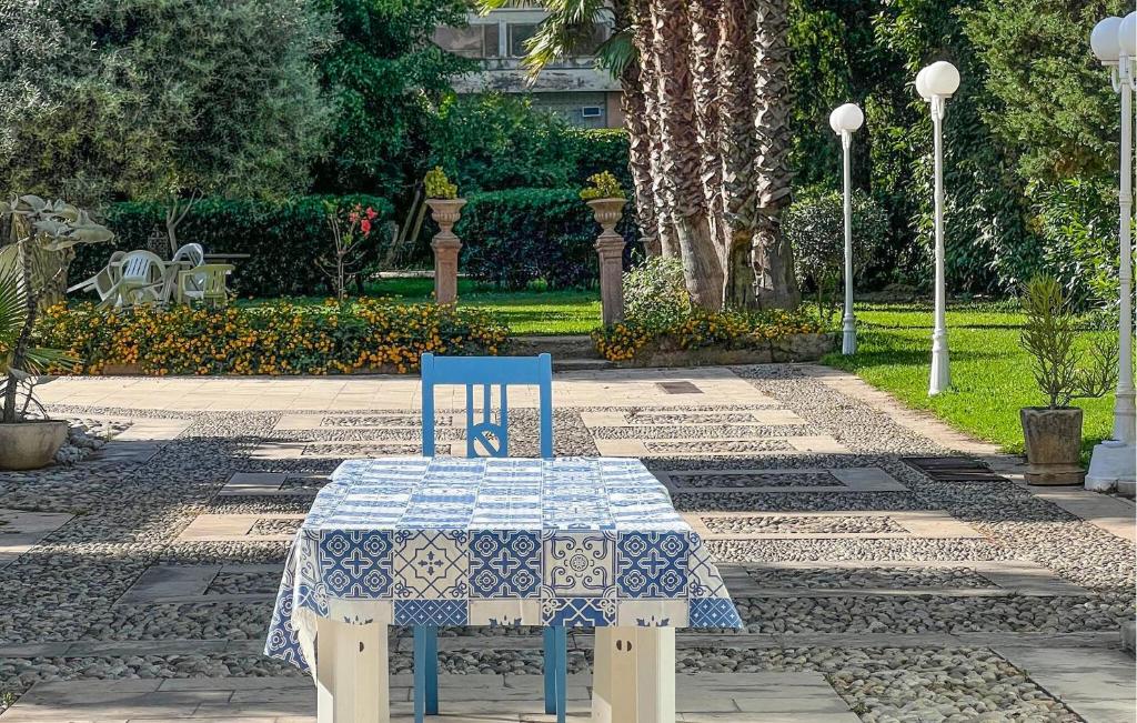 1 Bedroom Gorgeous Apartment In Siracusa - 2