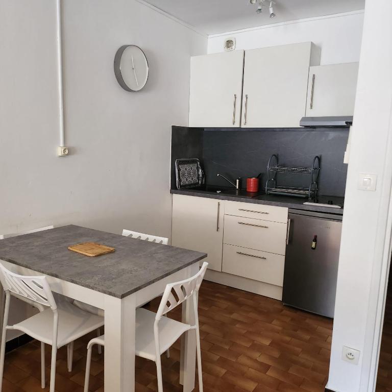 appartement entier avec terrasse - 2