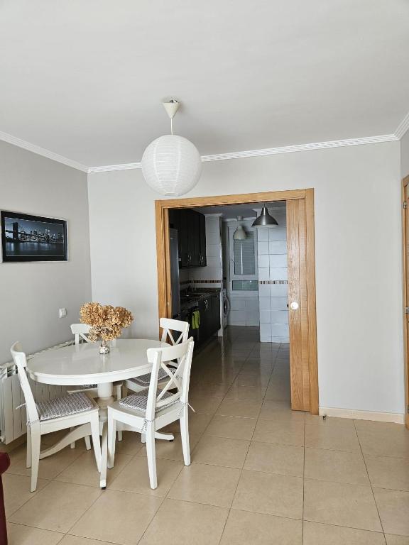 Apartamento Concepción Arenal Foz - 4