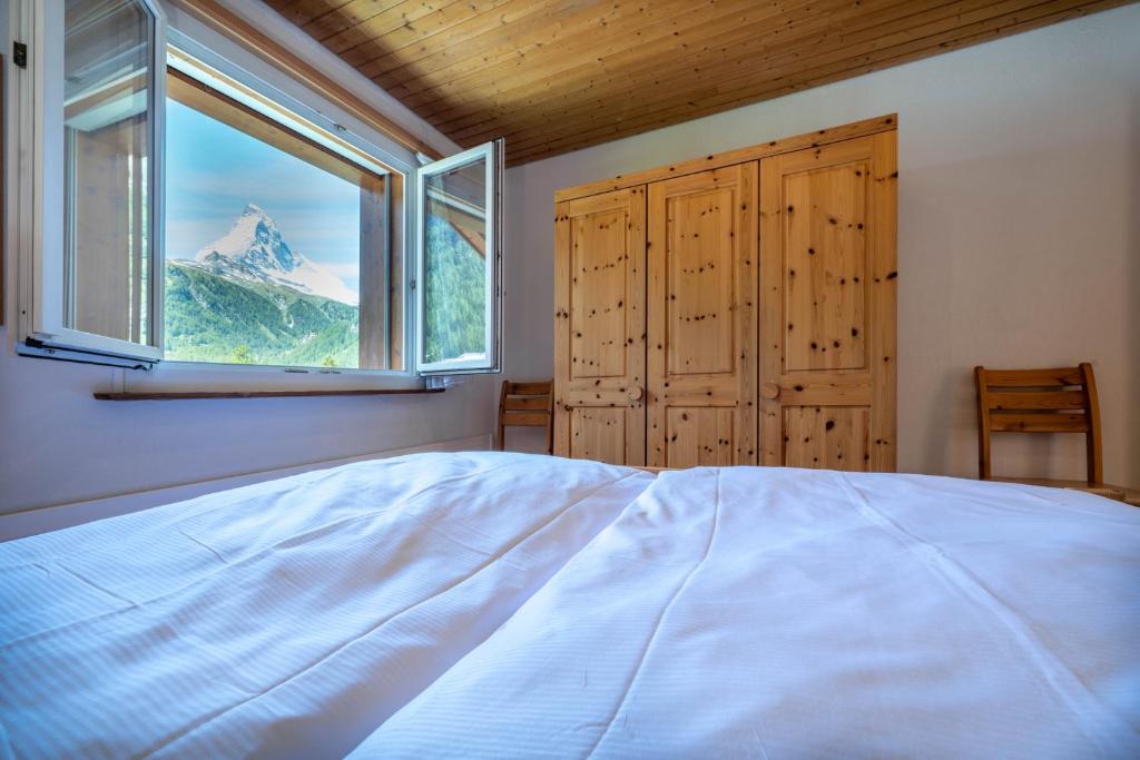 Cervin Family Home Matterhorn view by Inspiringplaces Zermatt - 4