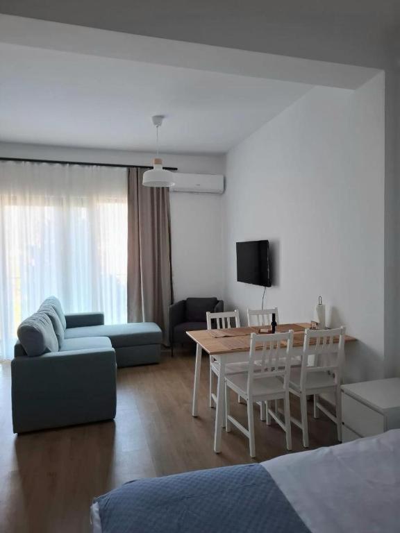 Perfect Base to Explore the country Modern Stay 2 - 1