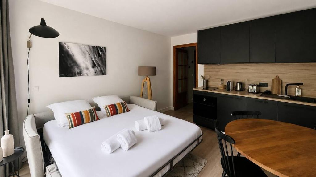 Apartment for 4 people Balcony Parking Close - 5