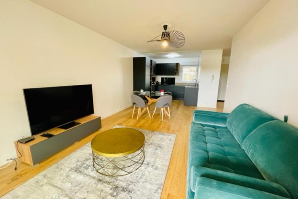 Charming apartment with lake view - 4