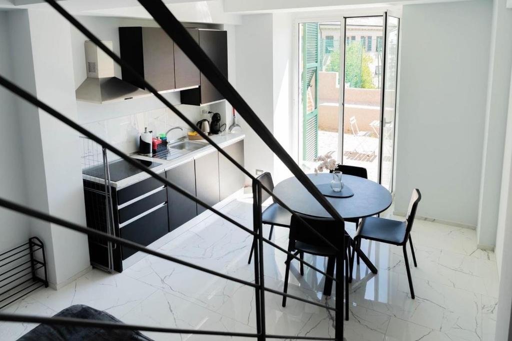 Cozy Apartment 2 BR - 1
