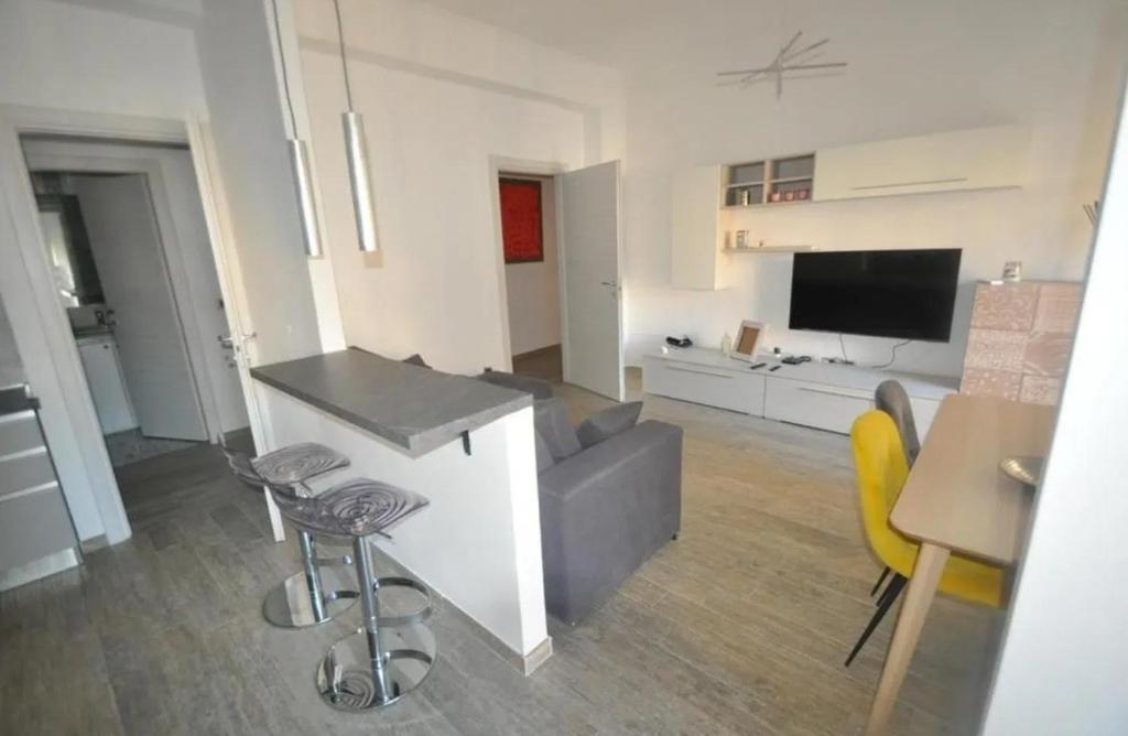 Beatiful Apartment 4-bedrooms - 5