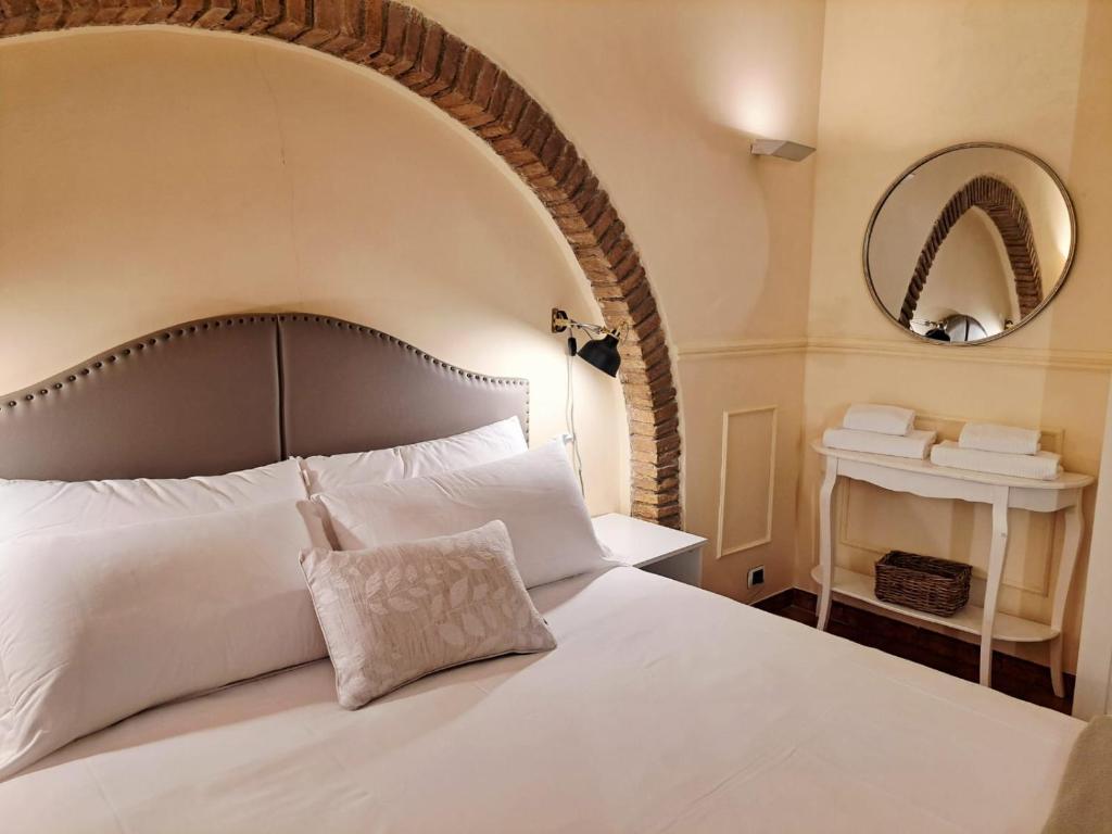 Domus Viola by Quokka 360 - 3 min walk from Piazza Navona - 5