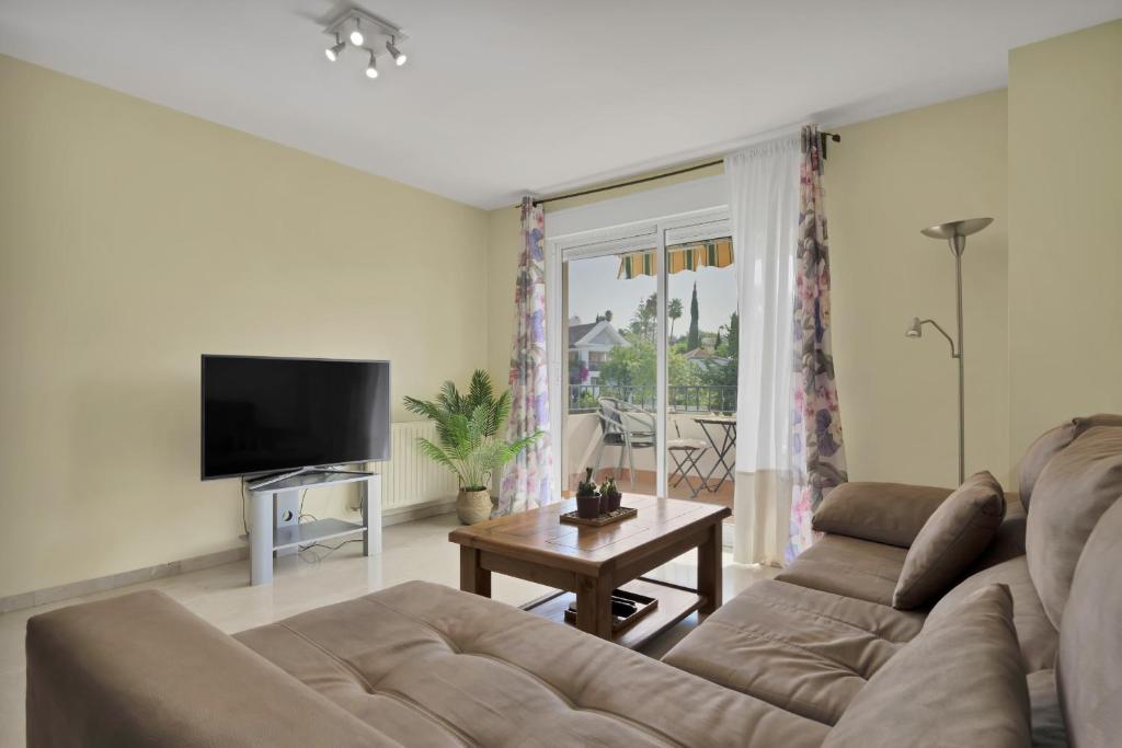 Apartamento con piscina y paddel en Guadalmina Alta - AVIA 2 3 - 4