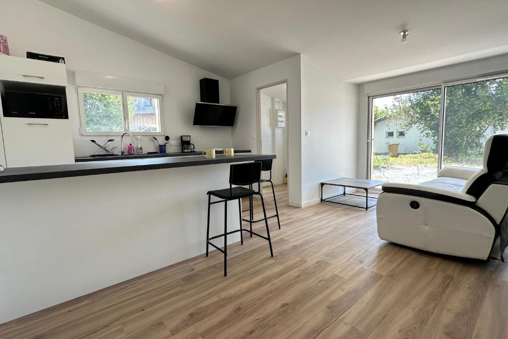Studio avec terrasse au cœur de Gujan-Mestras - 2