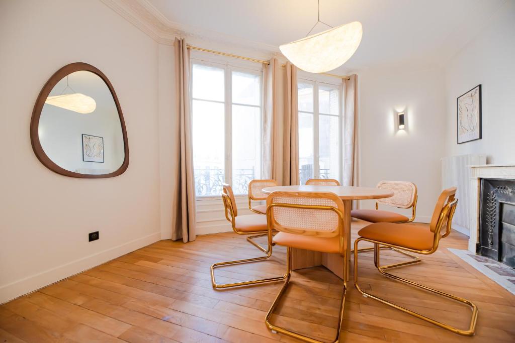 Apartment in Reims - Cathedral - 2
