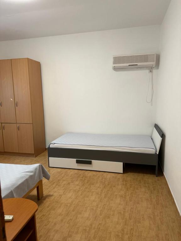 Coral Apartments - 3