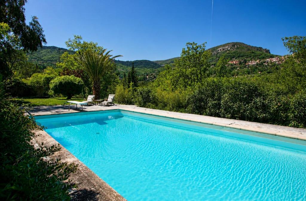 Le Cabanon vue sur la vallée - 1