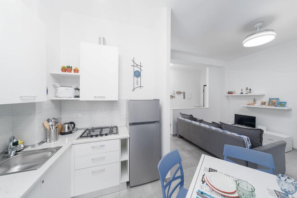 Charlie 89 Modern Apt with AC in the center - 5
