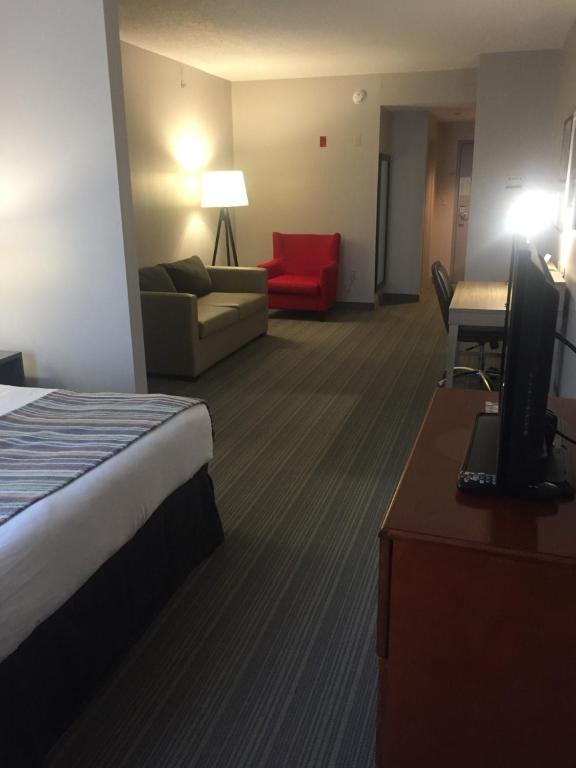 Country Inn & Suites by Radisson, Brockton (Boston), MA photo
