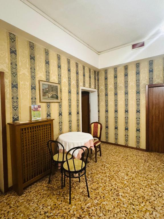 Hotel Airone Venice - 5
