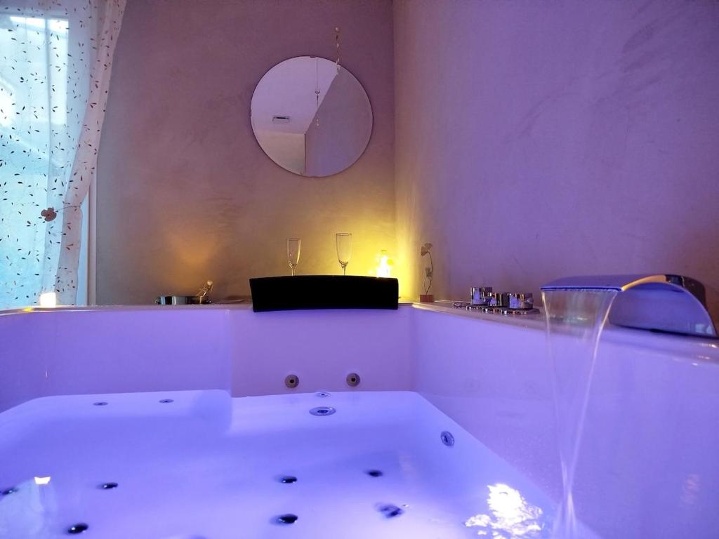 L'envolée maison privative avec balnéo 2 places et sauna - 1