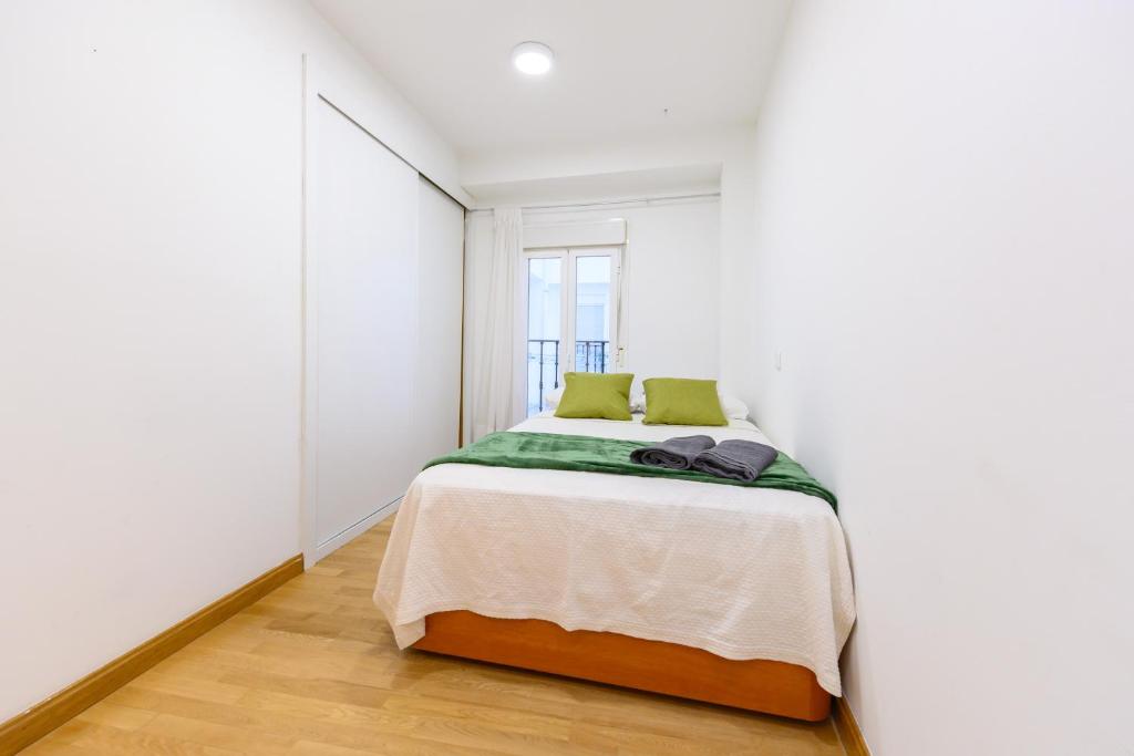 PRA100C - Piso de 2 dormitorios y 2 baños en el centro de Madrid - Alquiler temporal - 4