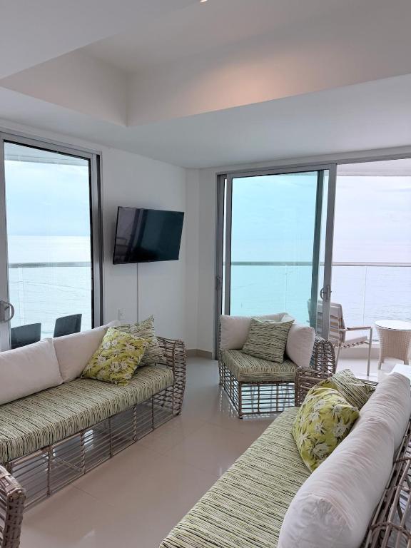 Cómodo y muy bien ubicado apartamento frente al mar - 2