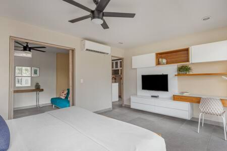 Large&modern apartment with private terrace - 4
