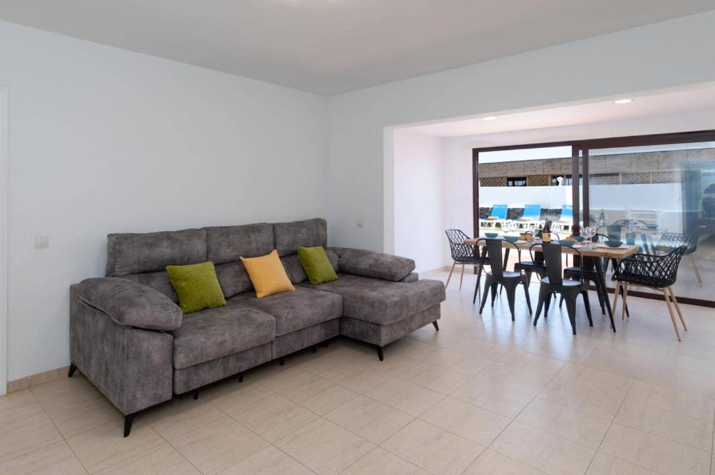 Villa Ishara by Villa Plus - 4