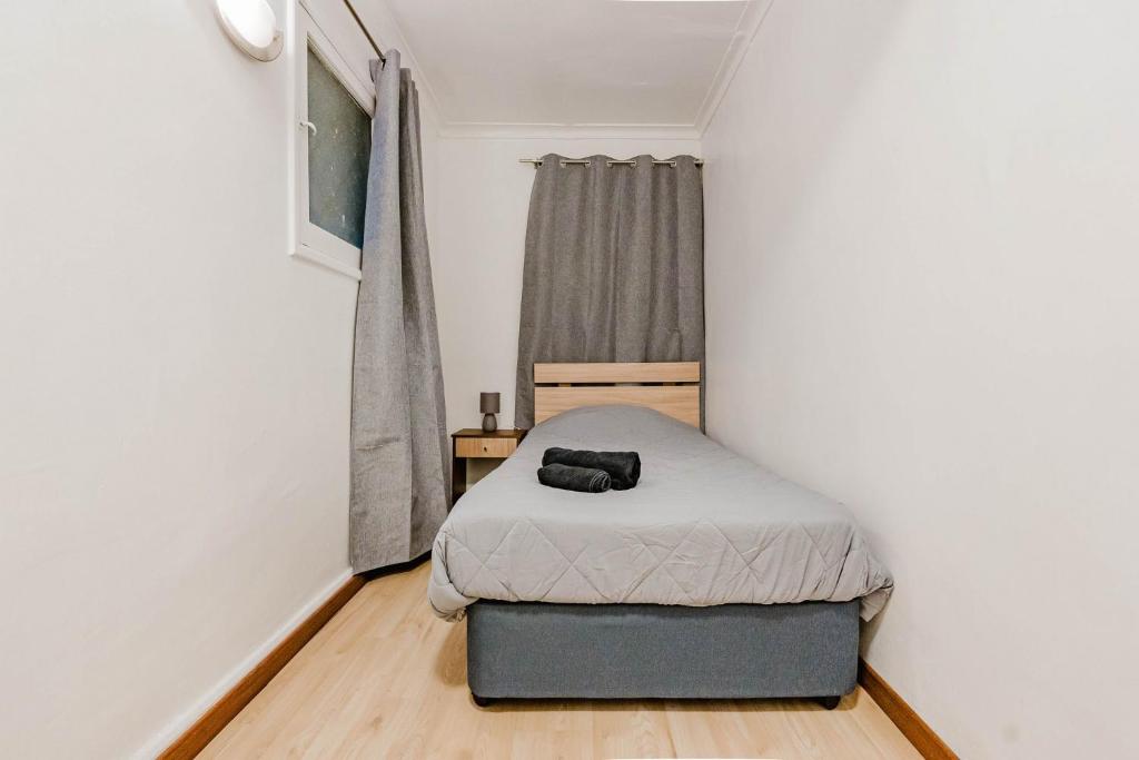 Habitación con baño a pasos del Metro Escuela Militar - 2