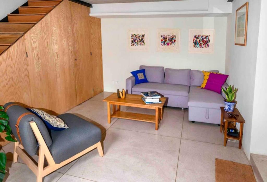 Designer Loft Mexico City's Vibrant Centro - 4