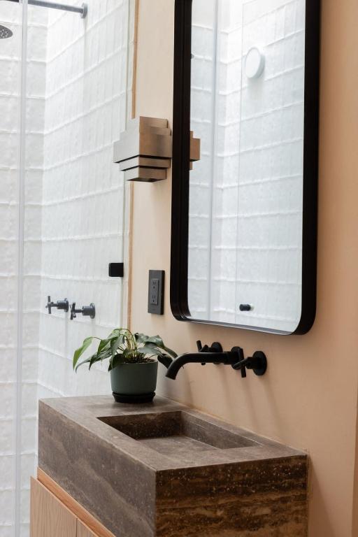 Design Loft in a Restored 1914 house | San Rafael - 2