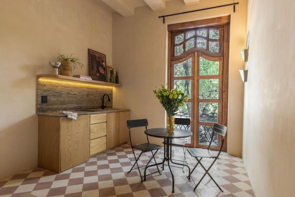 Stay in a Restored 1914 Home | Casa Serapio - 1