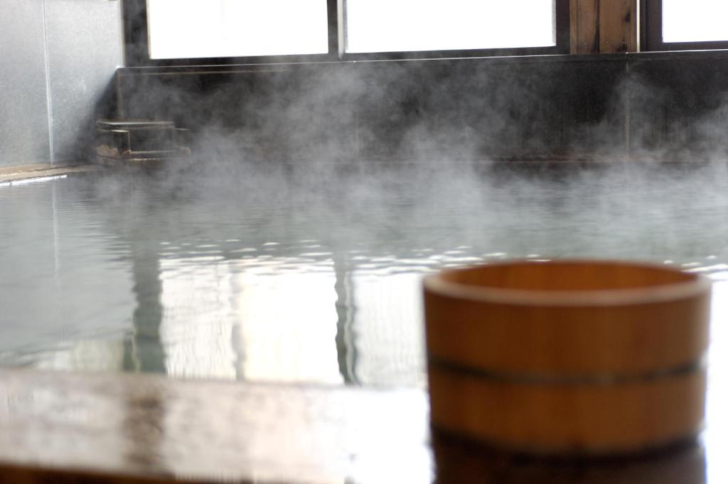 Hot spring bath