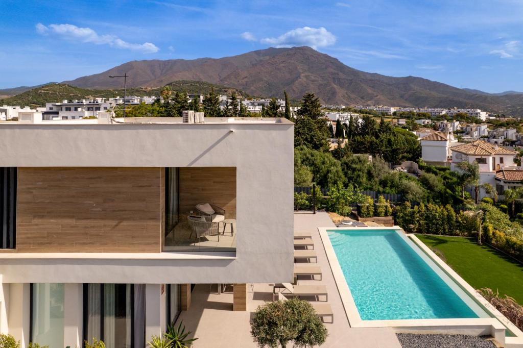 Golf & Seaview Villa with Heated Private Pool - 2