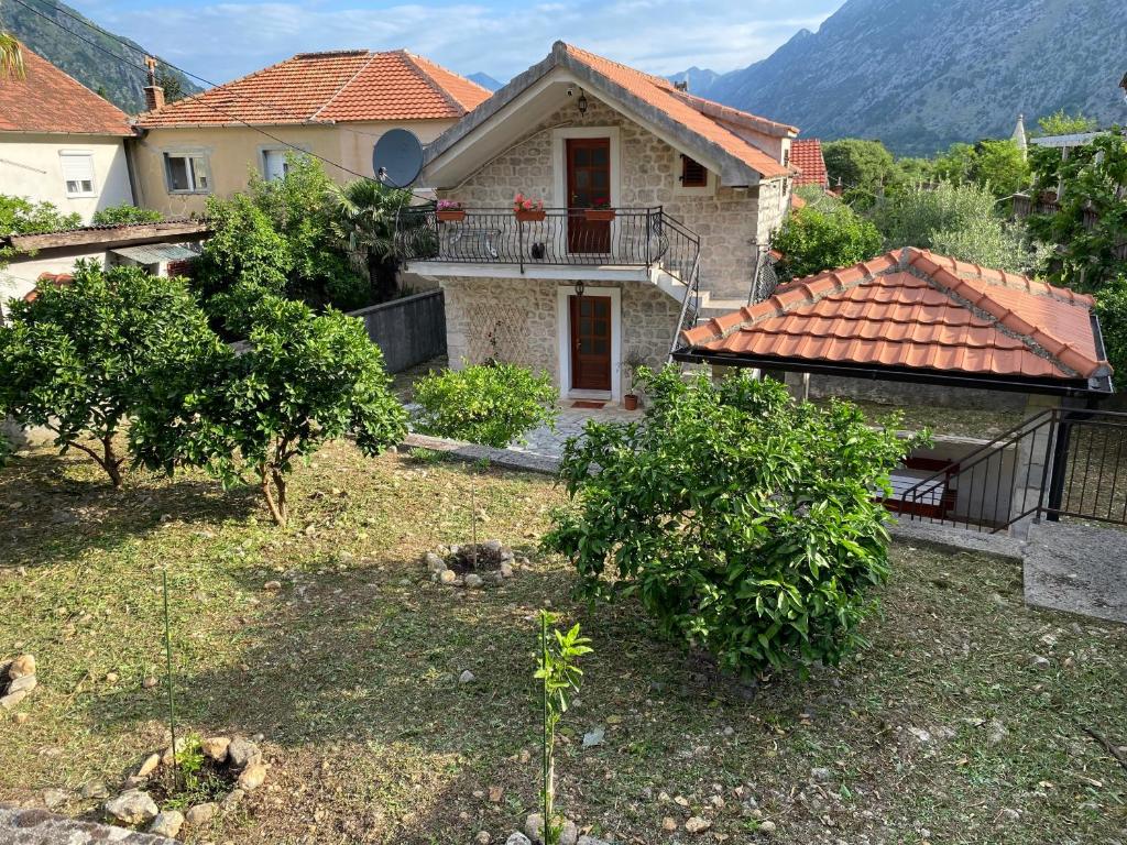 Charming Stone Cottage Kotor - 1