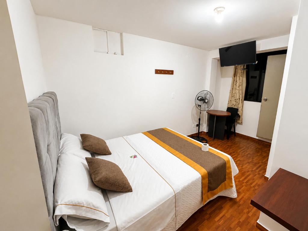 Hostal Victoria - Aeropuerto - 3