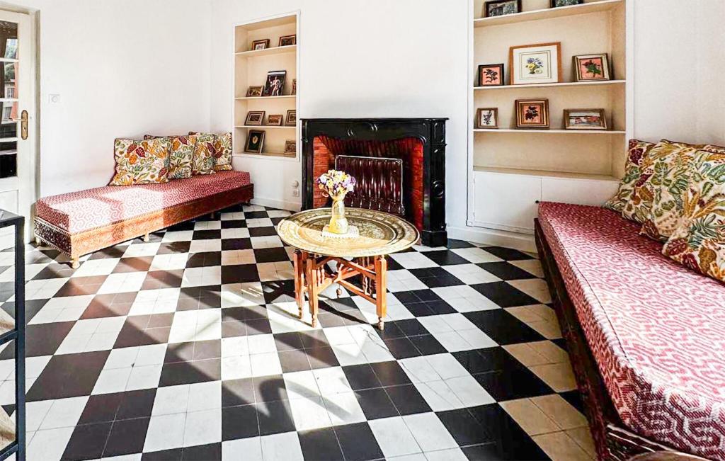 3 Bedroom Cozy Apartment In Ajaccio - 4