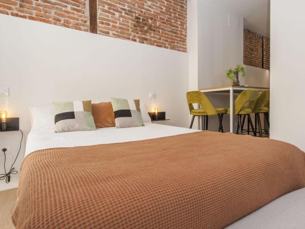 3-Guest Oasis with Scenic Terrace - 2