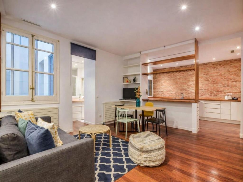 12-Guest Haven Near Metro - 2