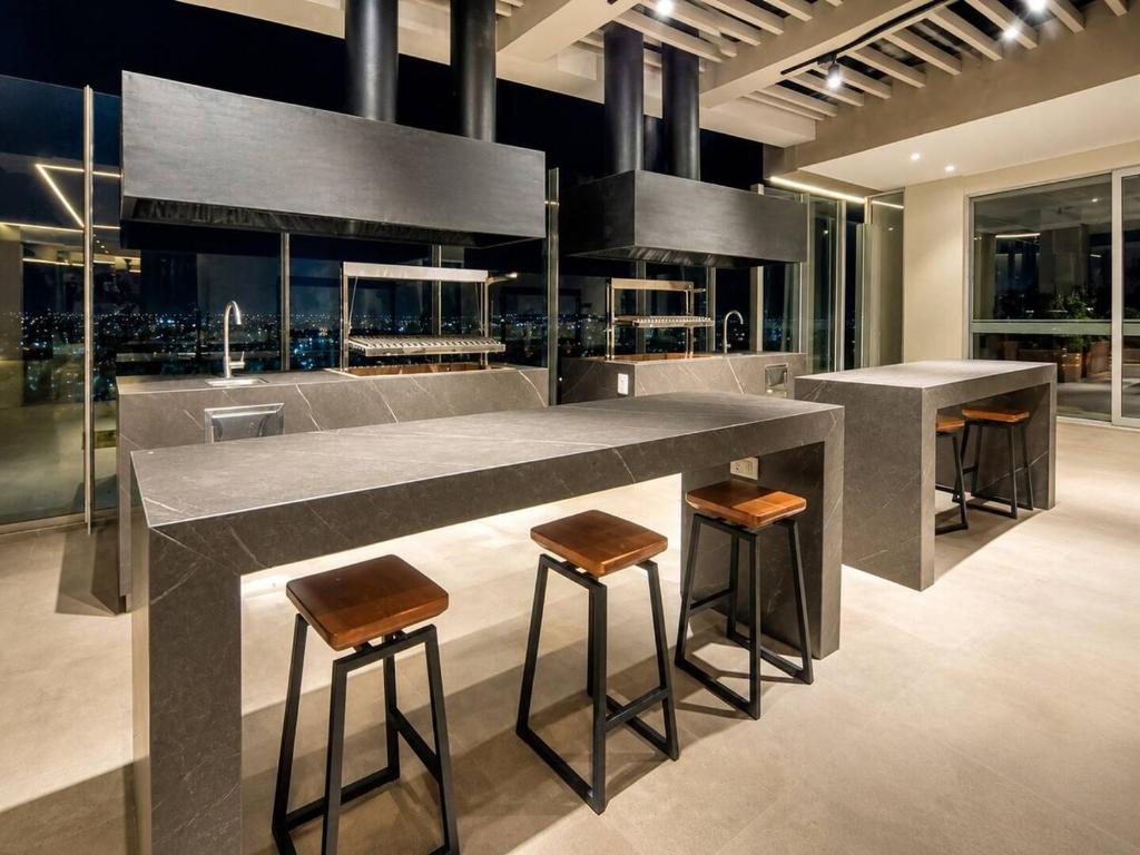Suite Uptown Drei in Equipetrol - 4