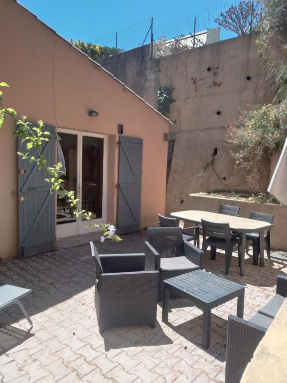 APPARTEMENT T1 - 2