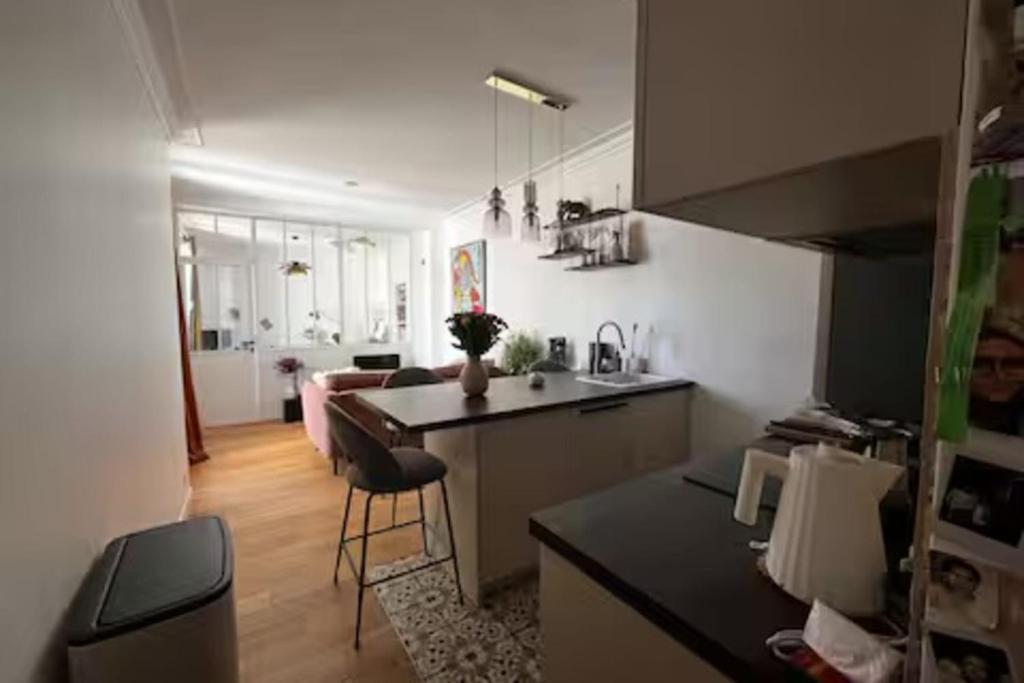 Cosy 50m Paris flat for 4 guests - 3