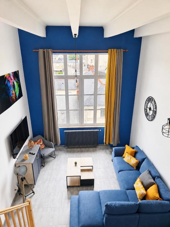 Le Majestic Blue - 4