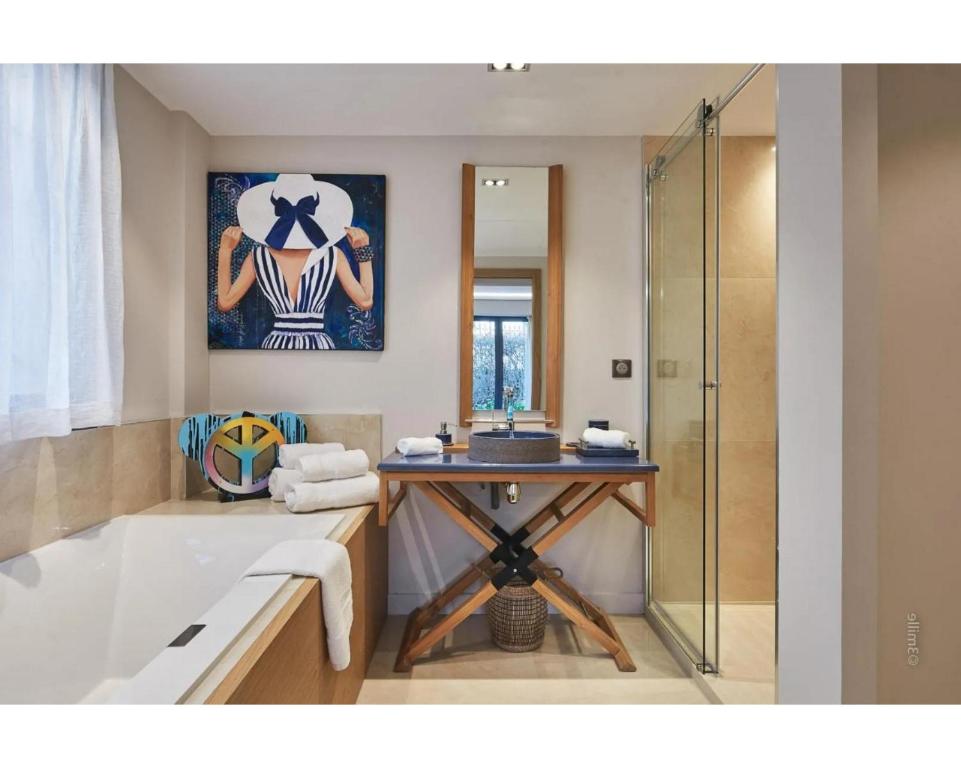 Prestigious Private Pool Villa in Pointe Croisette, Cannes - 5