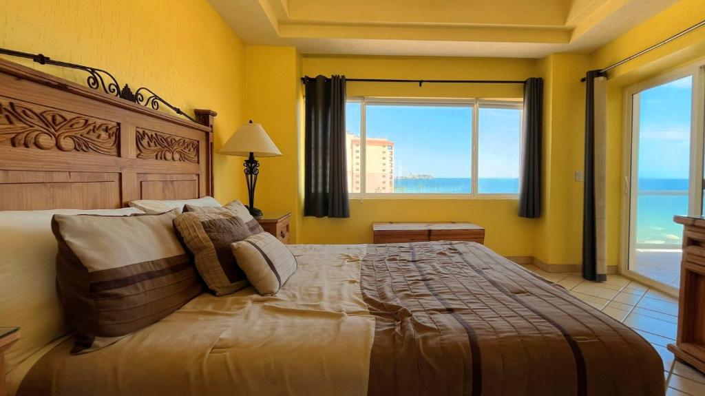 Colorful & Cozy Sandy Beach Condo Palmas G-501 - 4