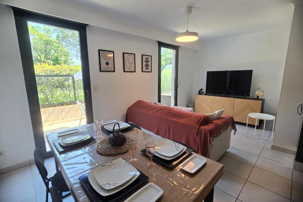 Apartment in Fréjus near the port and beaches - 2