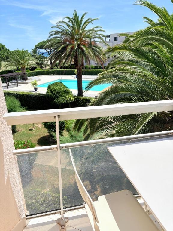 St Cyprien paranthese ensoleillee au bord de l eau - 1